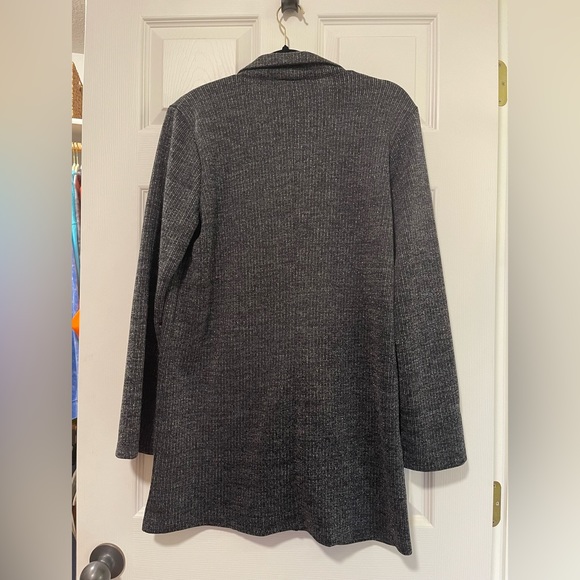 EUC Must Have Charcoal Gray With Silver Metallic Blazer - Picture 4 of 4